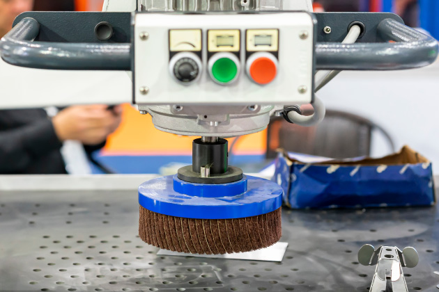 Expert Assembly & Finishing Expert Assembly & Finishing